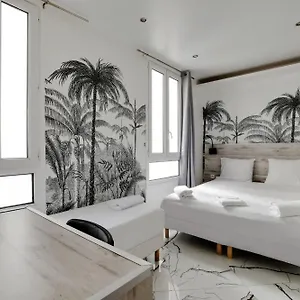 Modern's 3*, Paris France